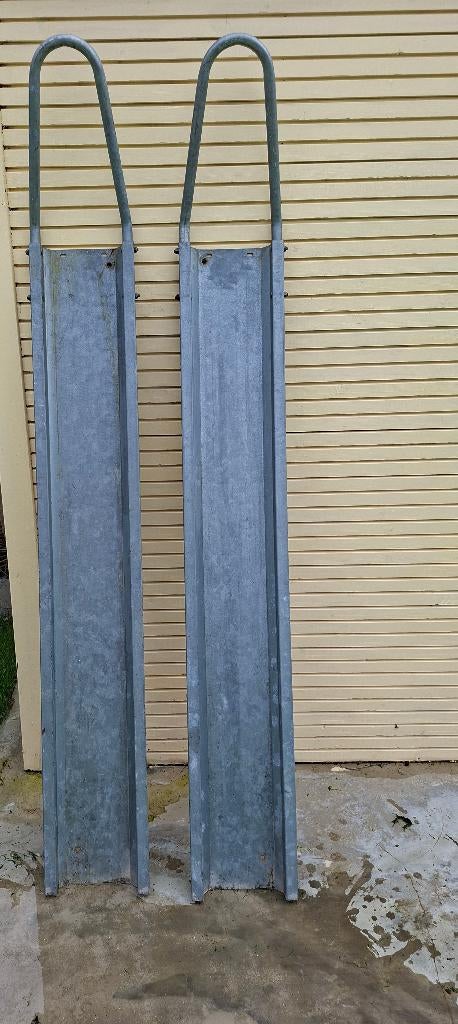 rail porte moto, Ophalen