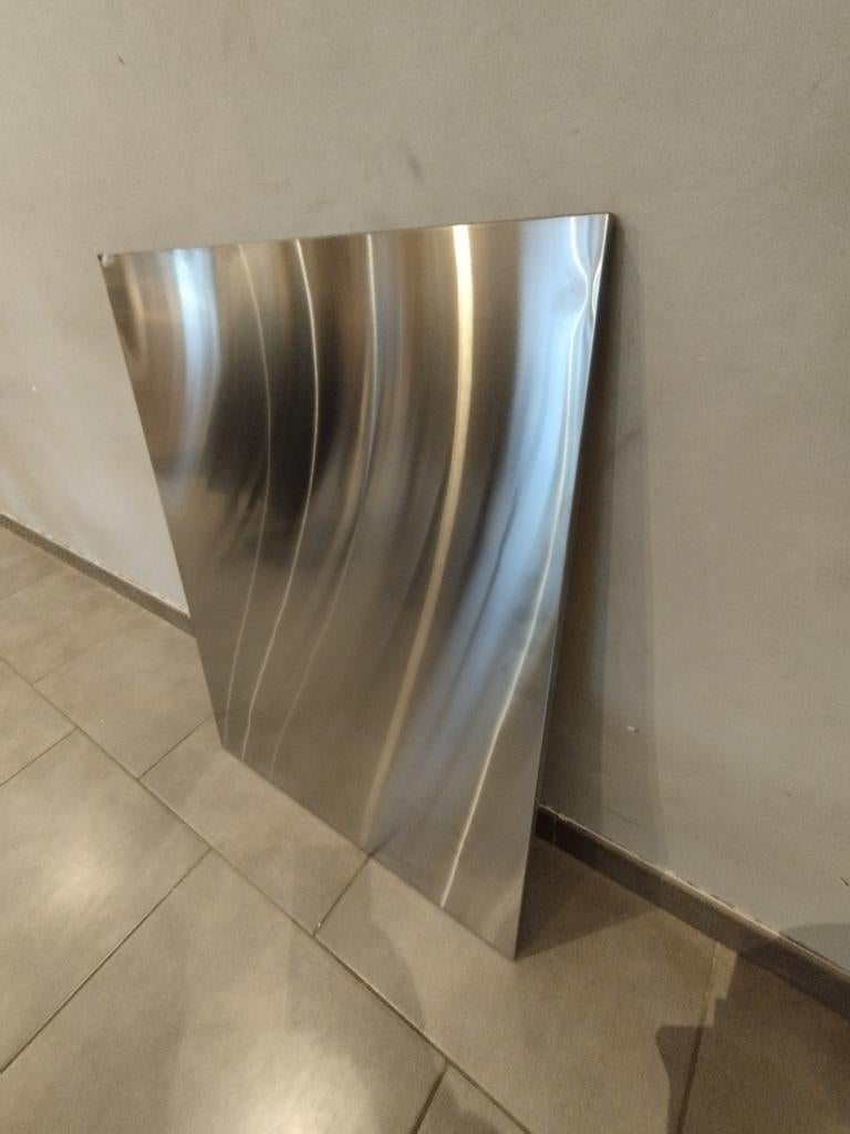 Crédence cuisine 60cm sur 80cm 1cm d'épaisseur.