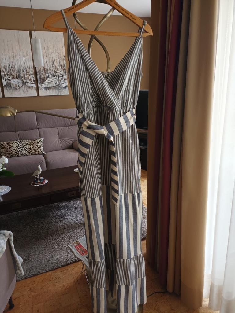 Heel modieuse jurk maat 42, Kleding | Dames, Jurken, Ophalen of Verzenden, Maat 42/44 (L)