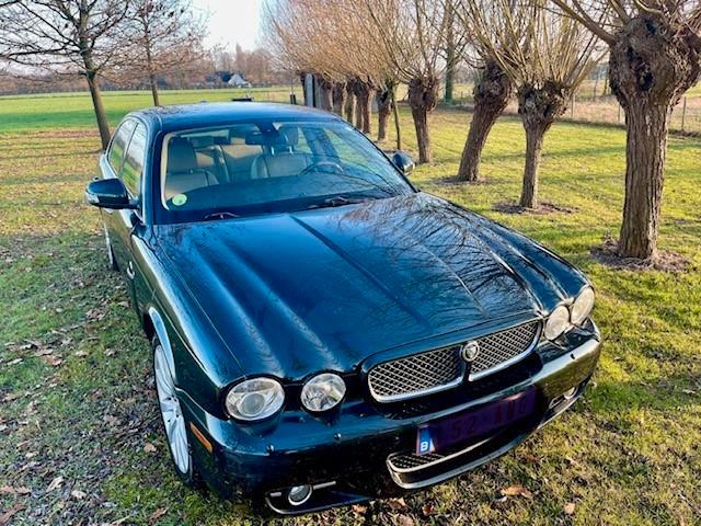 Jaguar XJ met verlengd chassis, Autos, Jaguar, Particulier, XJ, ABS, Airbags, Air conditionné, Alarme, Ordinateur de bord, Verrouillage central