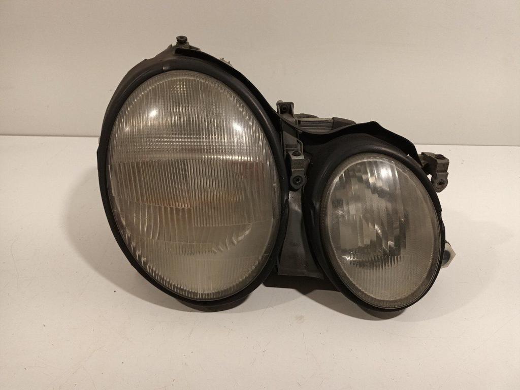 Koplamp rechts Mercedes-Benz CLK-Klasse, Onderdelen@venauto.nl, Van der Ven Autorecycling B.V., Ettenseweg 76, 4706 PB Roosendaal, The Netherlands