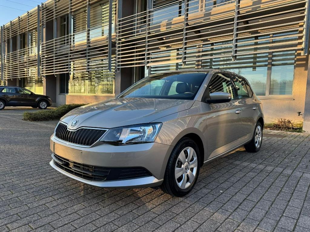 Skoda Fabia 2016 – Benzine 1.2 – Automaat, Auto's, Automaat, Particulier, Onderhoudsboekje, Te koop