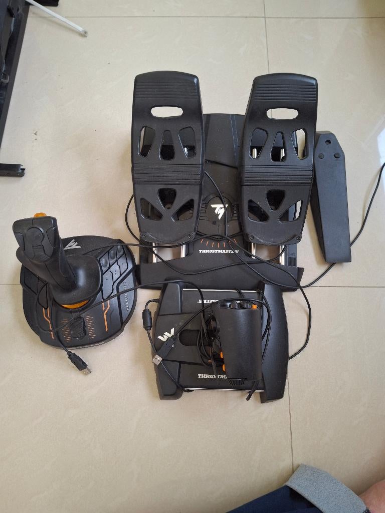 thrustmaster t1600m flight pack, Enlèvement, Thrustmaster