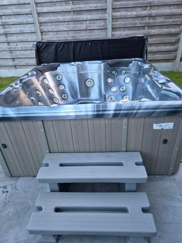 Jaccuzi Bahama Premium, 6 personen, Jardin & Terrasse, Bains à remous et Spas, Enlèvement, Utilisé, Escalier, Fixé