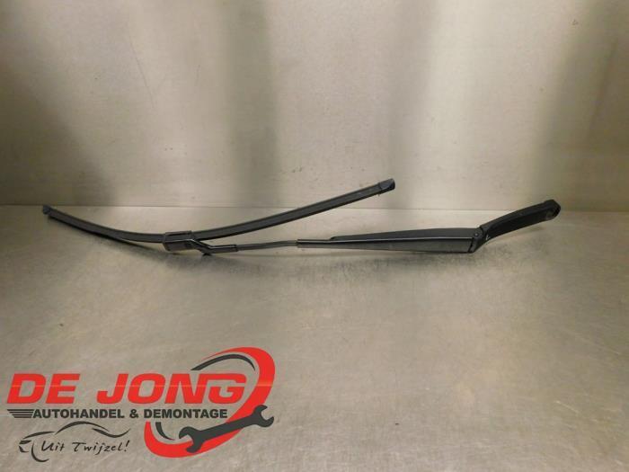 Bras essuie-glace avant d'un Skoda Kodiaq, Autos : Pièces & Accessoires, Vitres & Accessoires, Skoda, Utilisé, 3 mois de garantie