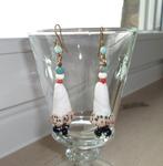 Boucles d'oreilles neuves Amandes en céramiques et corail, Neuf, Enlèvement ou Envoi, Blanc, Pendantes