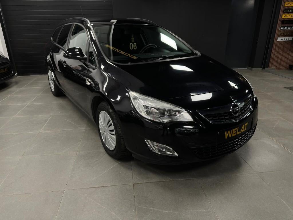 OPEL ASTRA 1.6 LITER BENZINE/2011/TOP STAAT, Bluetooth, Euro 5, 1600 cc, Zwart