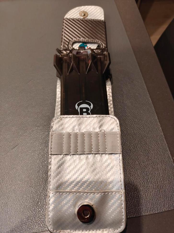 Bull's SECC dartcase., Sports & Fitness, Fléchettes, Comme neuf, Autres types, Enlèvement ou Envoi