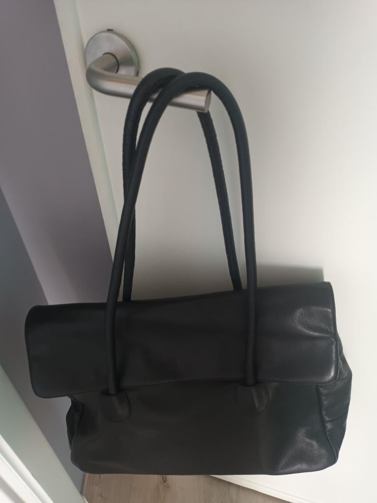 Grote zwarte handtas als nieuw te koop voor 15euro ophalen i, Ophalen