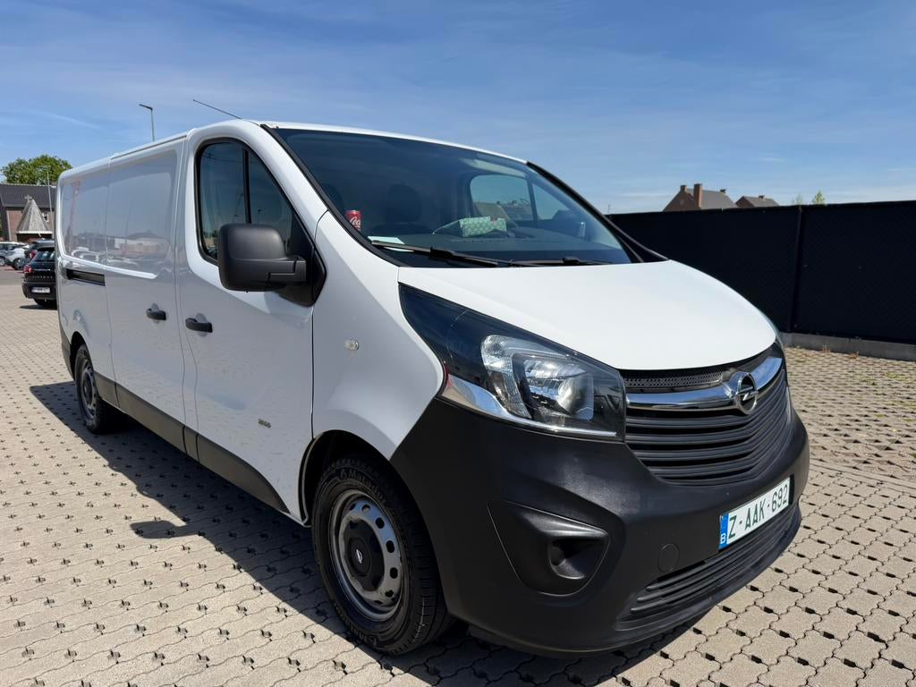 Opel Vivaro 1.6 tdci bj 2017 euro 6, Auto's, Vivaro, Euro 6, Bedrijf, 5 deurs