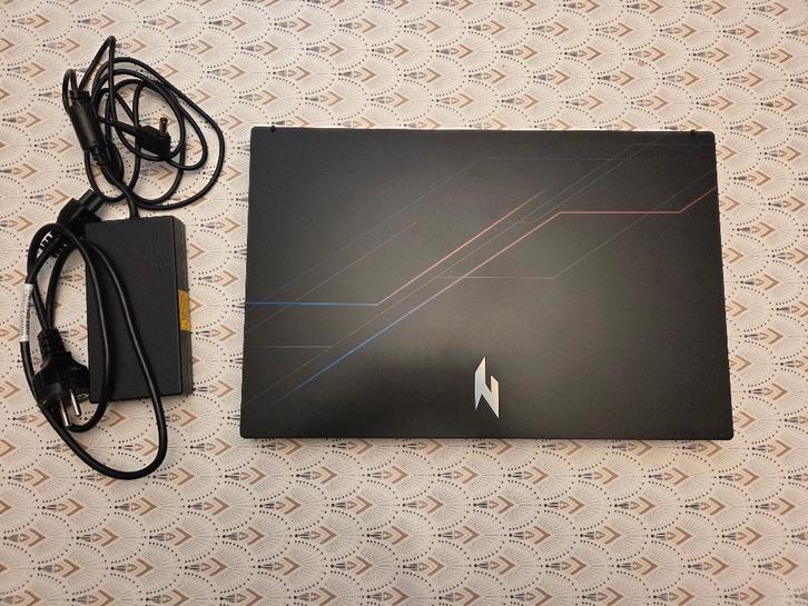 i9/32 Go RAM/RTX 5060 - PC portable gaming Acer Nitro V 15, Informatique & Logiciels, Ordinateurs portables Windows, Comme neuf