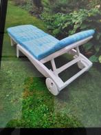 Ligbed met nieuwe dikke ligmatras erbij, Tuin en Terras, Ligbedden, Ophalen