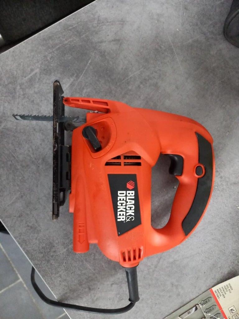 Scie sauteuse BLACK+DECKER KS700PE, Bricolage & Construction, Outillage | Scies mécaniques, Comme neuf, Scie sauteuse, Scie sauteuse