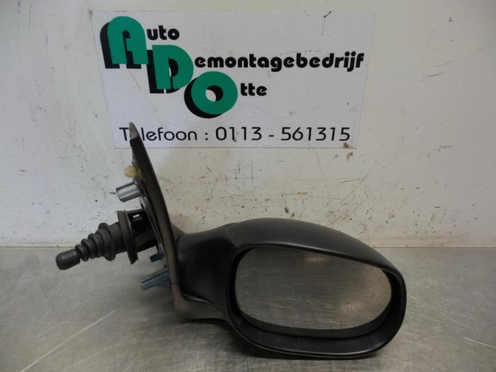 Rétroviseur extérieur droit d'un Peugeot 206, Autos : Pièces & Accessoires, Rétroviseurs, Peugeot, Utilisé, 3 mois de garantie