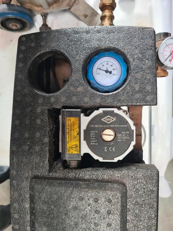 Pompgroep met Wilo pomp en mengmodule, Doe-het-zelf en Bouw, Verwarming en Radiatoren, Gebruikt, Overige typen, Ophalen