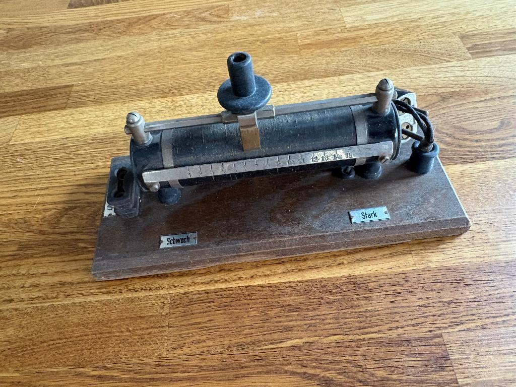 Rhéostat à curseur médical/laboraoire ancien, Antiquités & Art, Envoi