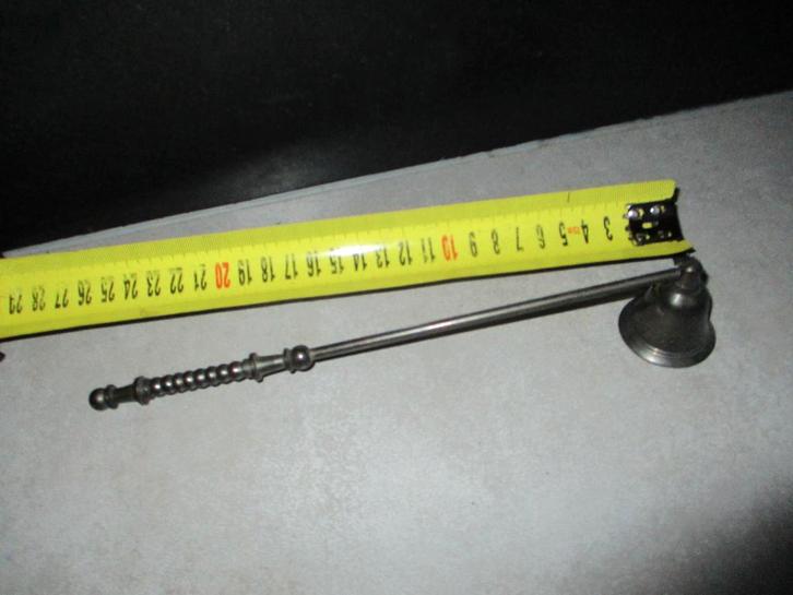 Kaarsendover domper beweegbare kop antieke vintage metalen, Huis en Inrichting, Woonaccessoires | Kandelaars en Kaarsen, Gebruikt