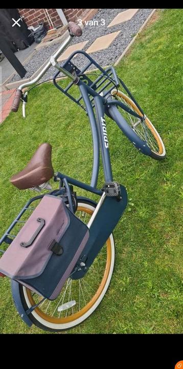 Fiets  beschikbaar voor biedingen