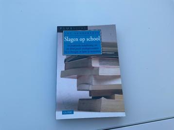 Handboek Slagen op school ( eerste middelbaar )  beschikbaar voor biedingen