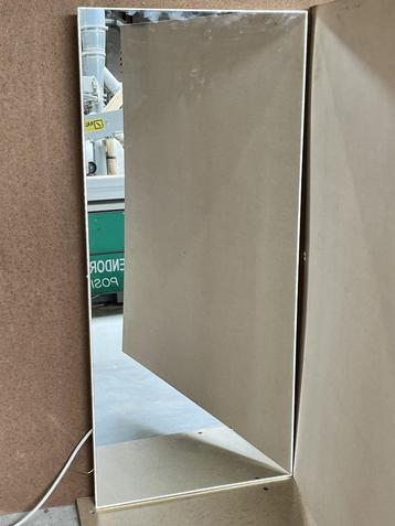 Spiegel met krasje ... - 120 x 54 cm beschikbaar voor biedingen