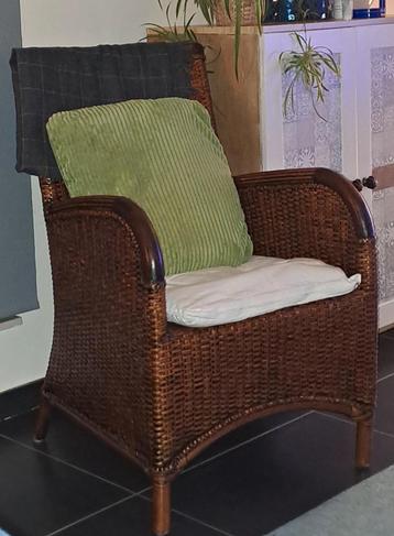 Fauteuil rotin beschikbaar voor biedingen