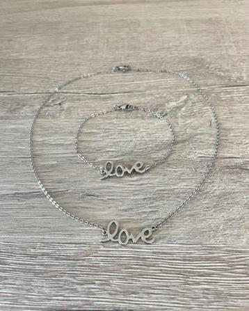 Juwelensetje love (halsketting en armbandje) 