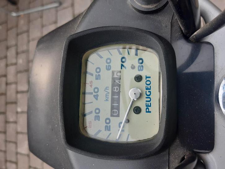 Peugeot vogue In prima staat .Bij goed bod contacteer ik je, Fietsen en Brommers, Brommers | Peugeot, Zo goed als nieuw, Ophalen