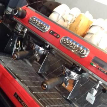 Professionele espressomachine rood Santremo Heeft vorige maa beschikbaar voor biedingen