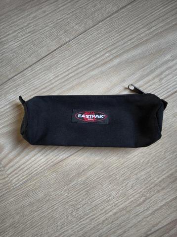 Eastpack pennenzak  beschikbaar voor biedingen