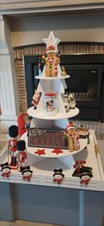 Houten kerstboom met decoratie erin, Ophalen