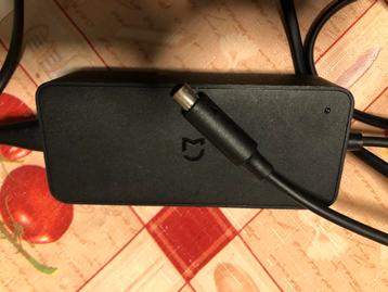 Chargeur trottinette  beschikbaar voor biedingen