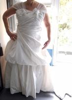 Robe de mariée vintage San Patrick taille 42/44, nettoyée à, Vêtements | Femmes, Vêtements de mariage & Accessoires de mariage