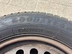 Goodyear Ultragrip winterbanden 215/55 R16 op velg 4 stuks, Auto-onderdelen, Banden en Velgen, Ophalen, 16 inch, Winterbanden