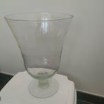 Grote glazen vaas in de vorm van een beker, Ophalen, Zo goed als nieuw, Glas