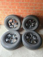 Dacia Duster 215/65/16, Ophalen, Zo goed als nieuw