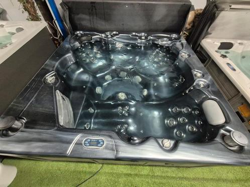 Balboa KOOPJE‼️mooie 6 pers spa vandaag bezorgd, Tuin en Terras, Bubbelbaden en Hottubs, Gebruikt, Filter, Pomp, Ophalen of Verzenden