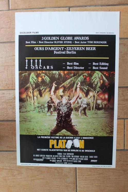 filmaffiche Platoon 1986 Oliver Stone filmposter, Verzamelen, Posters, Zo goed als nieuw, Film en Tv, A1 t/m A3, Rechthoekig Staand