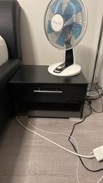 Zwart nachtkast modern, Enlèvement, Utilisé, Métal ou Aluminium, 45 à 65 cm