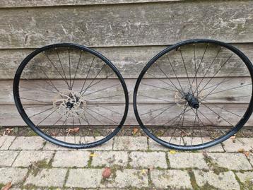 Wielsets Syncros - Mavic  MTB - Koersfiets  beschikbaar voor biedingen