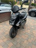 Vend ou echange aprilia sr50, Fietsen en Brommers, Ophalen, Zo goed als nieuw, SR 50
