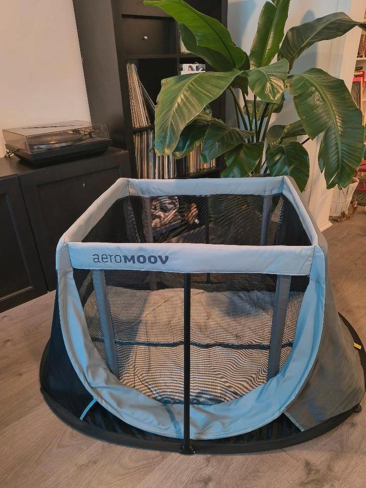 AeroMoov Instant Reisbedje - Kleur Grey Rock, Kinderen en Baby's, Babywiegjes en Ledikanten, Zo goed als nieuw, Reisbedje, Ophalen