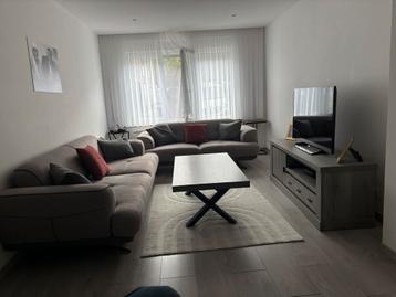 Salon et salle a manger a vendre beschikbaar voor biedingen