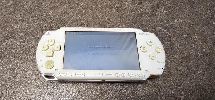 PSP 1000 wit, Games en Spelcomputers, Games | Sony PlayStation Portable, Gebruikt, Ophalen of Verzenden
