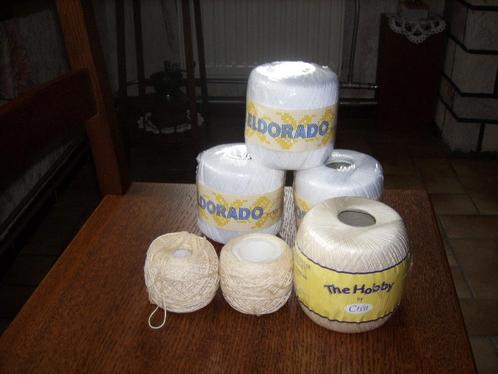 Boules de coton emballées + livres modèles  à crocheter, Hobby en Vrije tijd, Breien en Haken, Nieuw, Haken, Wol of Garen, Ophalen