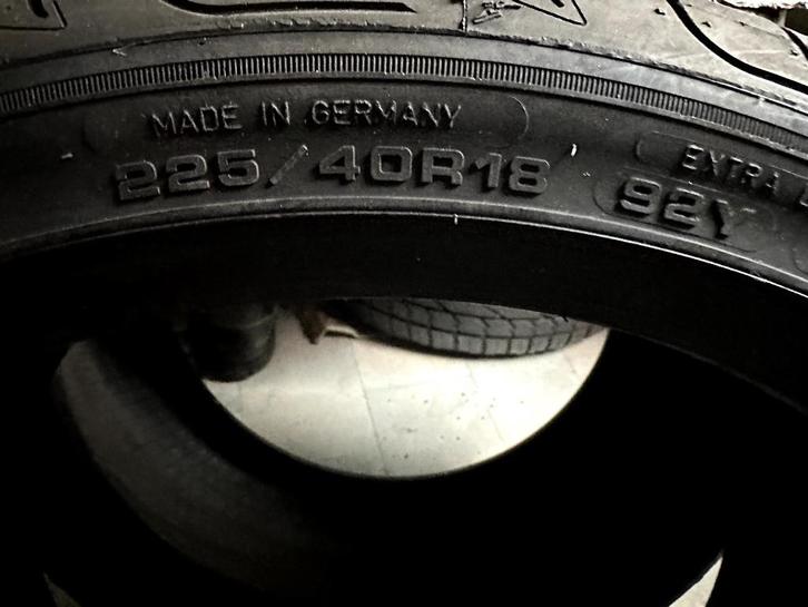 2 goodyear banden (225/40/R18), Auto-onderdelen, Banden en Velgen, Band(en), Zomerbanden, 18 inch, 225 mm, Gebruikt, Ophalen