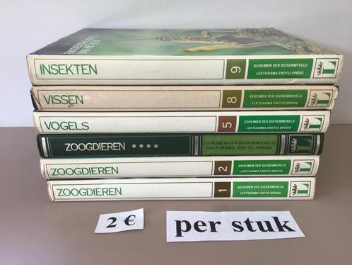 30 tal diverse boeken over dieren, Boeken, Dieren en Huisdieren, Zo goed als nieuw, Ophalen of Verzenden