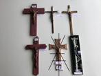 5 kruisbeelden aan slechts 5 euro per stuk en meer..., Antiek en Kunst, Antiek | Religieuze voorwerpen, Ophalen of Verzenden