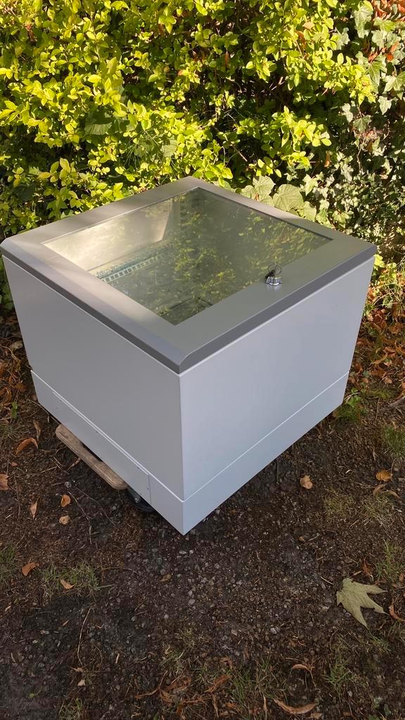 Metalen 19 inch rack voor oa IT materiaal 60x61x50cm, Zakelijke goederen, Kantoor en Winkelinrichting | Computer en IT, Ophalen