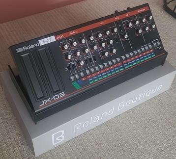 Roland Boutique JX-03 (incl. DK-01 stand)