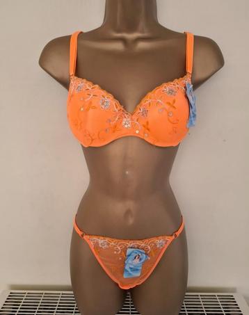 Chique BH met String in Prachtige Oranje Kleur 80B-85B